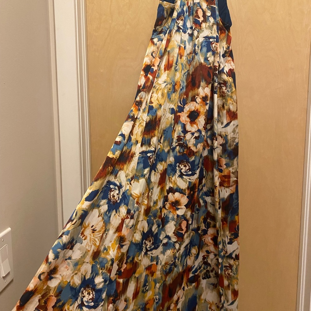 Stunning Nicole Miller Maxi Dress - Picture 3 of 7